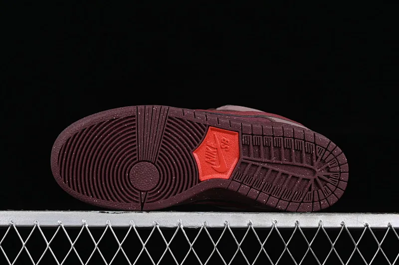 All categories Nk SB Dunk series Nk SB Dunk Low low-top sneakers F version Nk SB Dunk Low Premium "Valentine's Day" Valentine's Day SB low-top casual sneakers FN0619-600